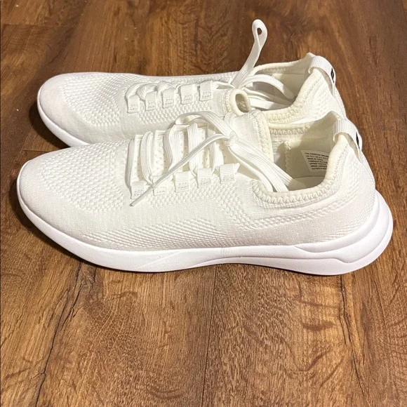 Fabletics athletic shoes - Picture 4 of 7